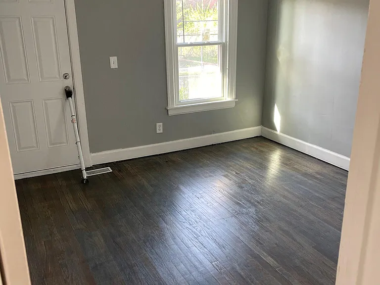 4350 W Buena Vista St #1 — Photo 5