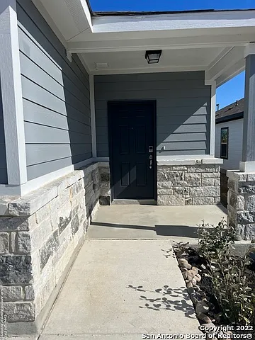 234 Jaycen Ln — Photo 3