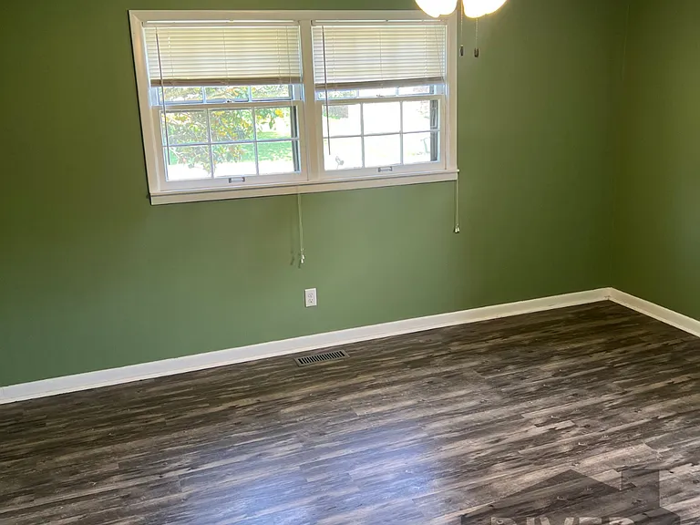 1233 Ridge Dr — Photo 9