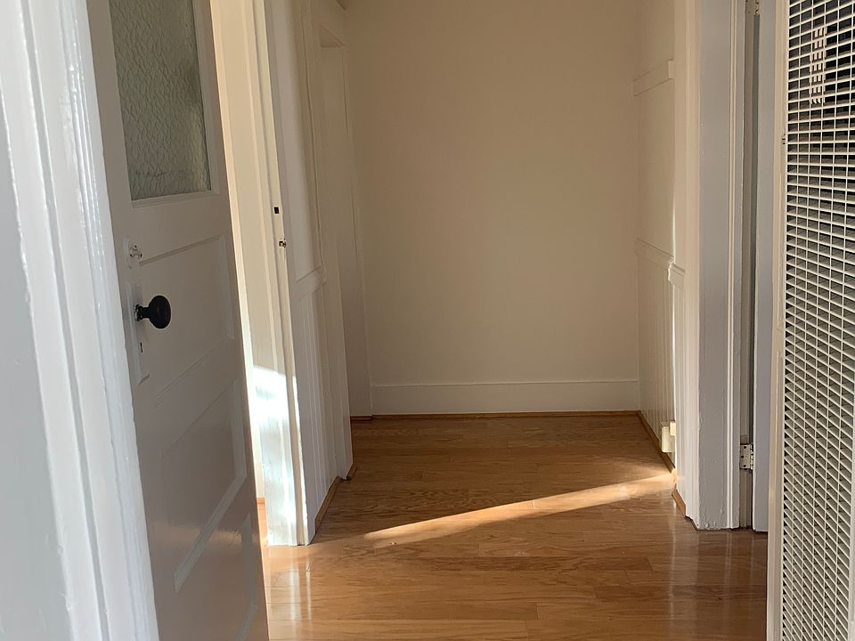 1st image of 426 Pennsylvania Ave APT B