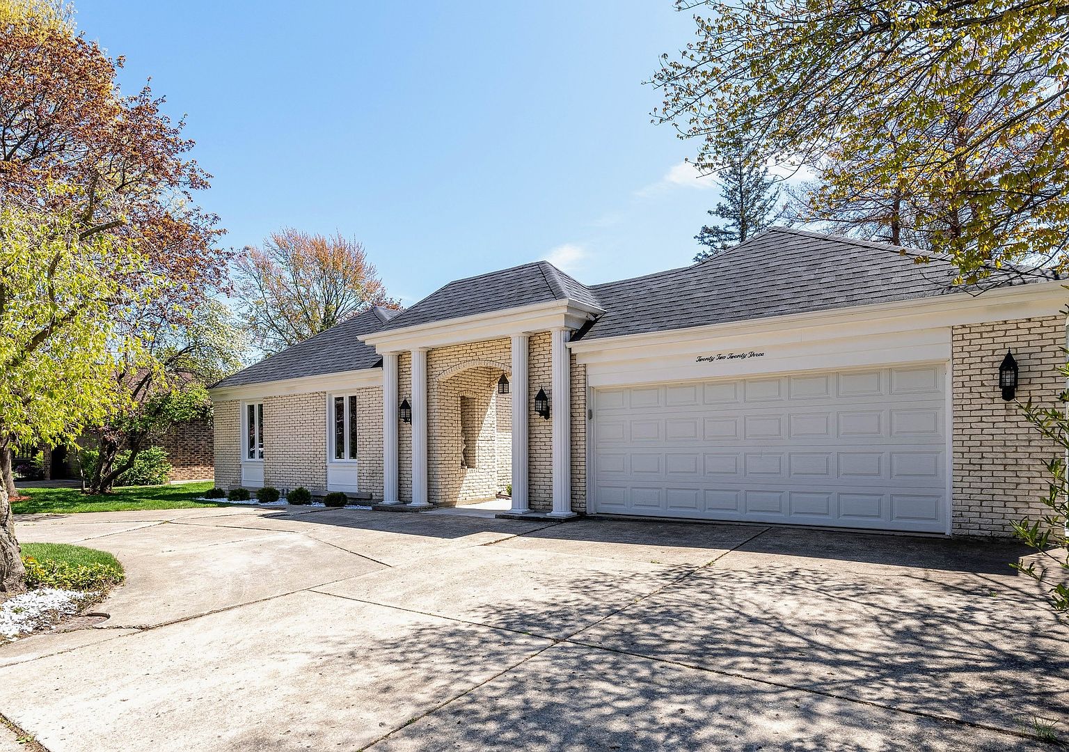 2223 Iroquois Rd, Wilmette, IL 60091 Zillow
