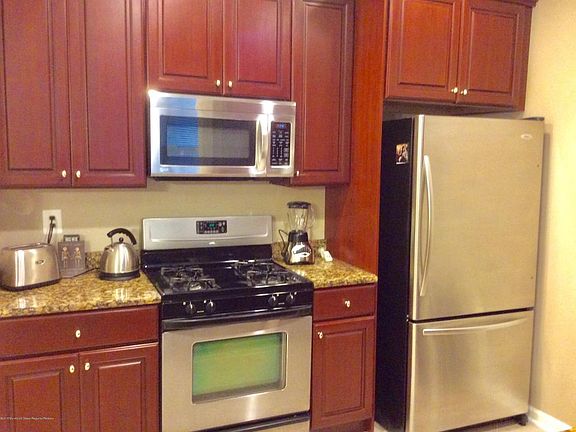 4th image of 617 Sophee Ln