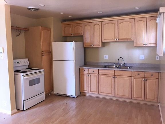 4th image of 4900 Dorrance Way #D