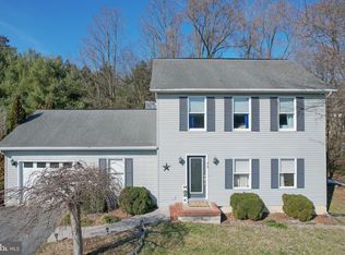 73 Stockade Ct, Hedgesville, WV 25427