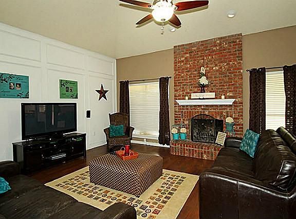 4th image of 910 Gwinnett Cir