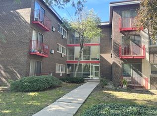 8500 Skokie Blvd APT 2C, Skokie, IL 60077