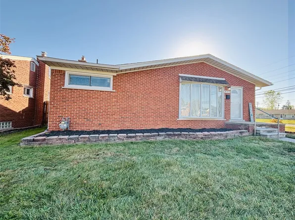 4709 23rd St, Wyandotte, MI 48192