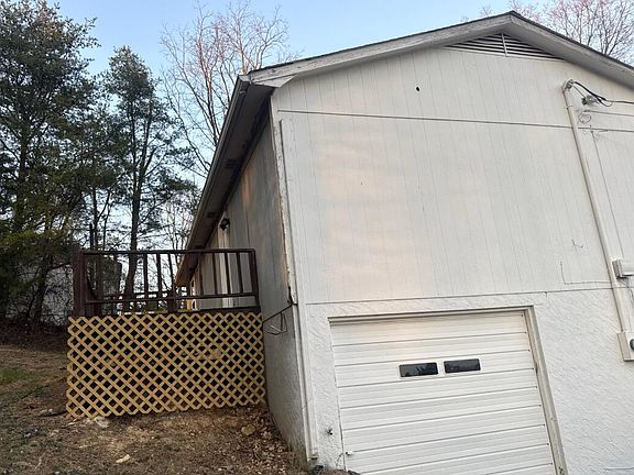 2nd image of 3608 Williamsburg Rd SE