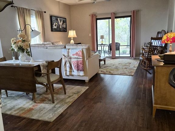 4th image of 120 Laurel Wood Way Unit 101