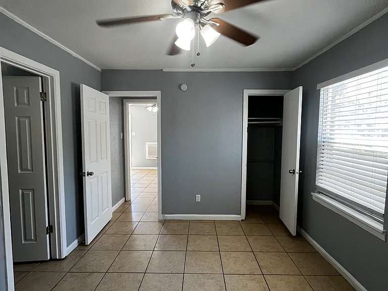 4315 Jack St #1 — Photo 10