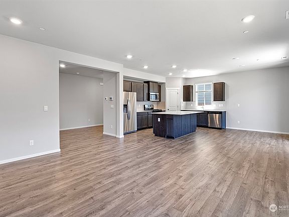 2nd image of 11063 188th Street Ct E