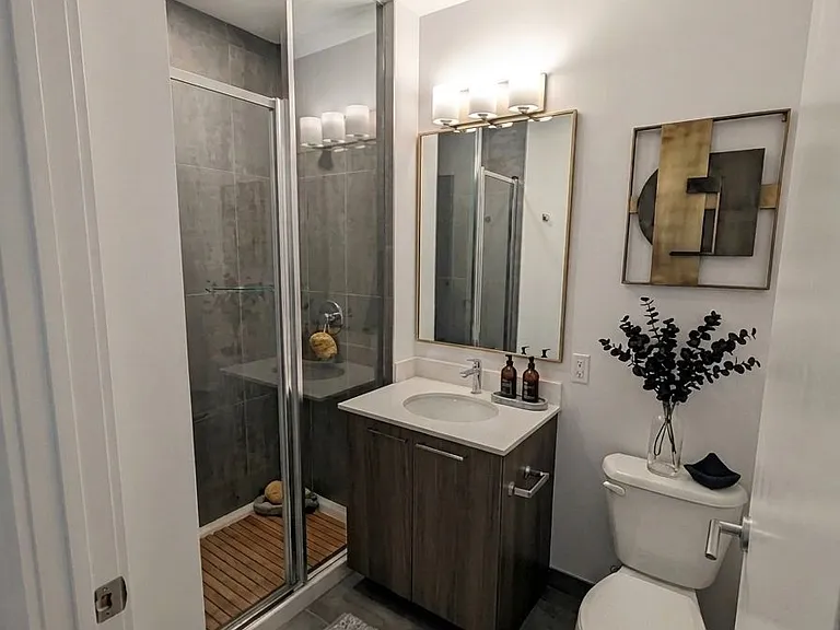 7437 Kingston Rd #303 — Photo 6