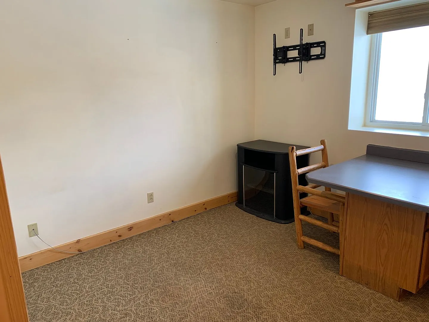20 N Woodard Ave — Photo 4