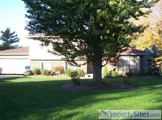 954 Santa Ana Dr, Greenwood, IN 46143