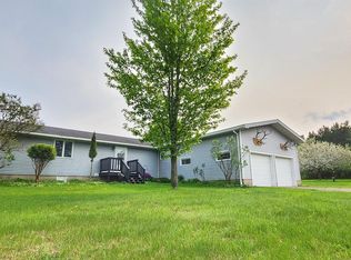 N21660 N Chapman Rd, Niagara, WI 54151