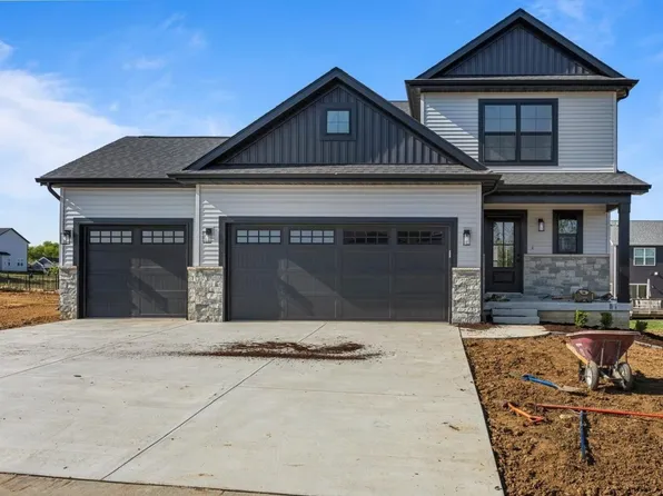 709 Wheatley Dr, Mahomet, IL 61853