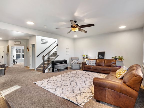 2nd image of 7268 Thorn Brush Way