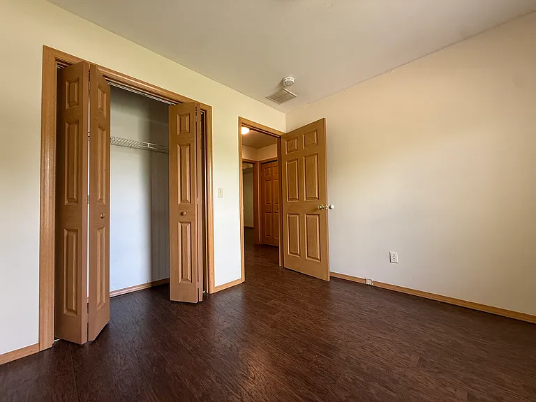 1453 S Lone Pine Ave — Photo 13