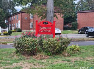 63 Robert Treat Dr #5, Milford, CT 06460