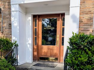 6212 Phinney Ave N APT 7, Seattle, WA 98103
