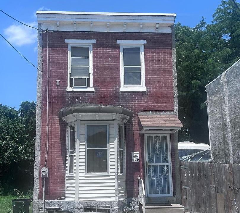 1st image of 579 Pine St