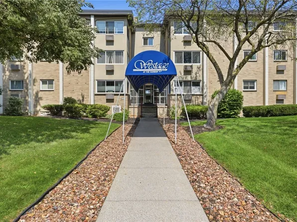 811 Westage At The Hbr, Irondequoit, NY 14617