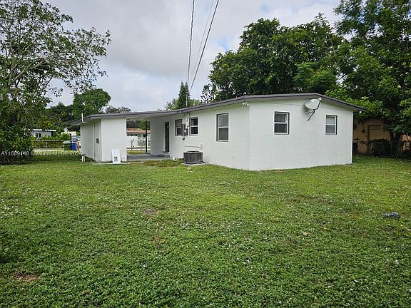 5th image of 930 NW 14th St
