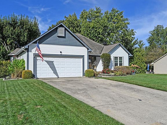 3rd image of 9299 White Pine Dr