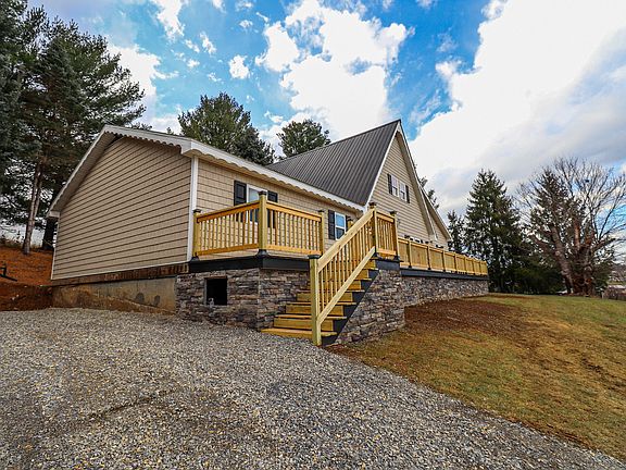 3rd image of 5277 Grandview Dr