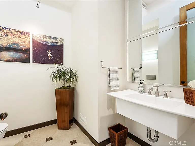 2378 Crestview Dr — Photo 48