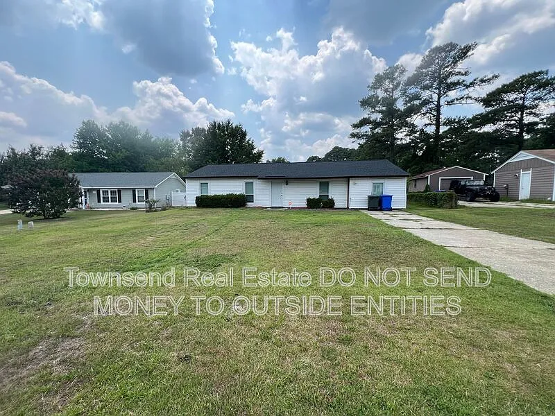 4 bed, 2.0 bath, 1500 sqft, $1,545 — Photo 1