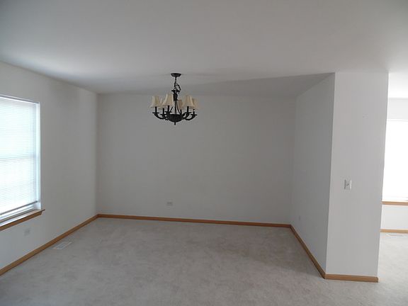 3rd image of 331 Kennedy Dr