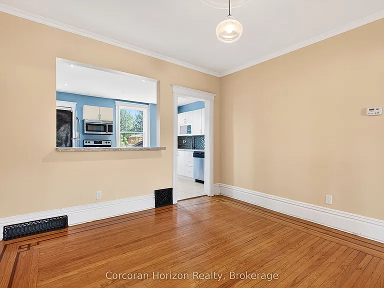 520 John St N — Photo 13