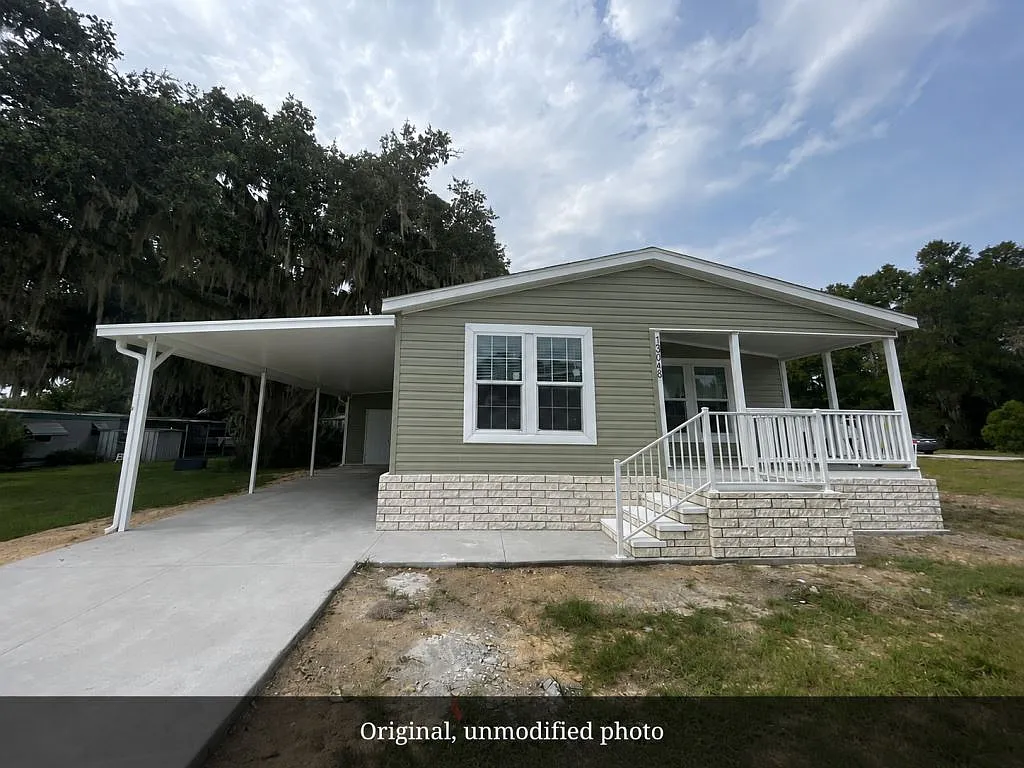 3 bed, 2.0 bath, 1352 sqft, $1,799 — Photo 2