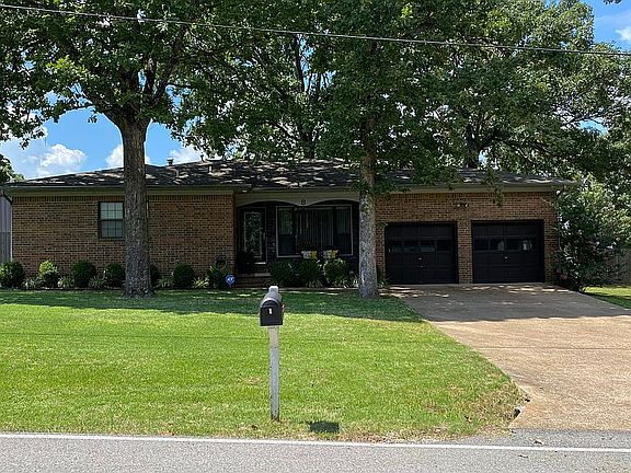4th image of 8 Barrett Ln