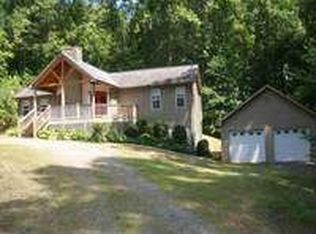210 Walnut Ridge Ln, Ellijay, GA 30540