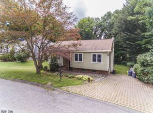 43 Glen Ave, Stockholm, NJ 07460