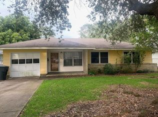 5020 Sue Ave, Groves, TX 77619