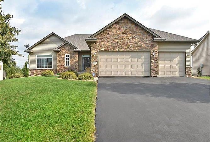 1st image of 3073 Aaron Dr