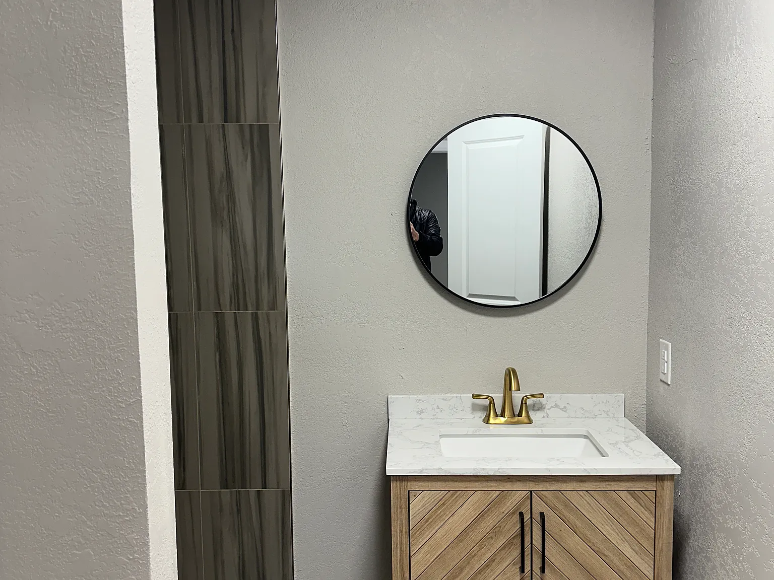 2 bed, 995 sqft, $1,350 — Photo 2