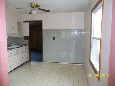 2nd image of 3527 164th St E