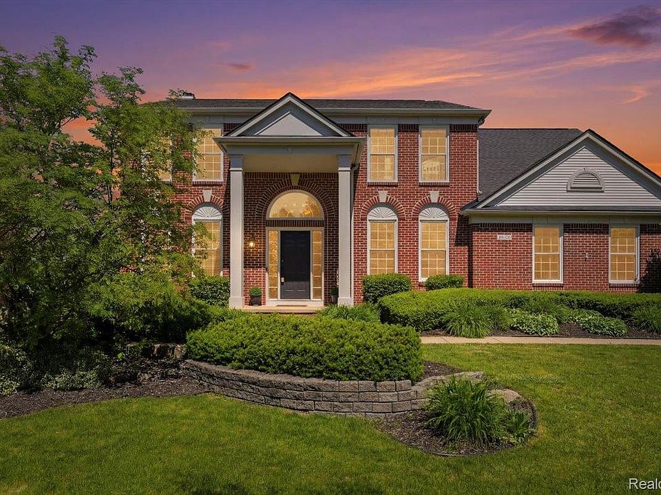 1st image of 48606 Greenwich Cir