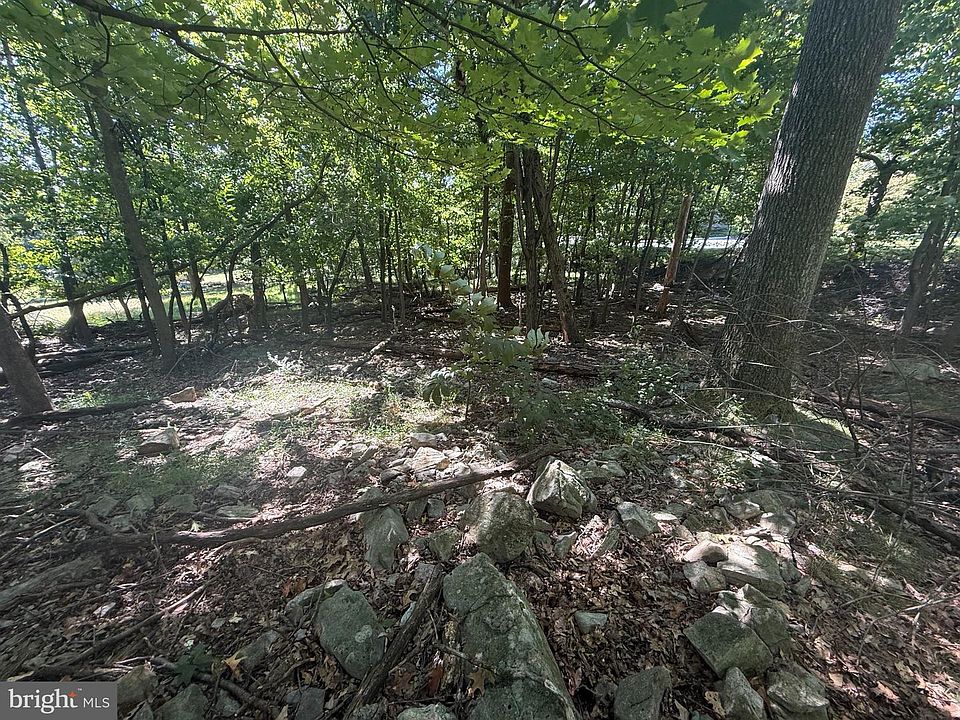 1st image of 73 Mountain Rise Dr