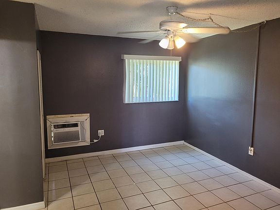 4th image of 2915 Lexington St APT 14