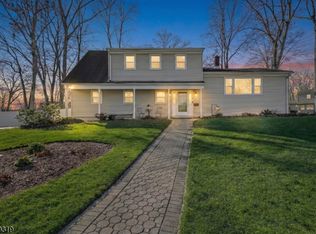 9 Allison Ct, Wayne, NJ 07470