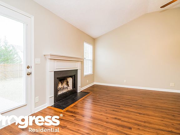 3rd image of 1422 Amal Dr