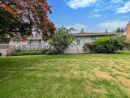 710 Dexter Avenue Photo 1