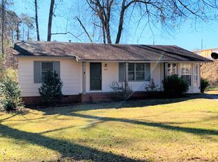 208 Laurel Ln, Lagrange, GA 30241