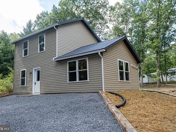 2nd image of 15681 Mountain Rd