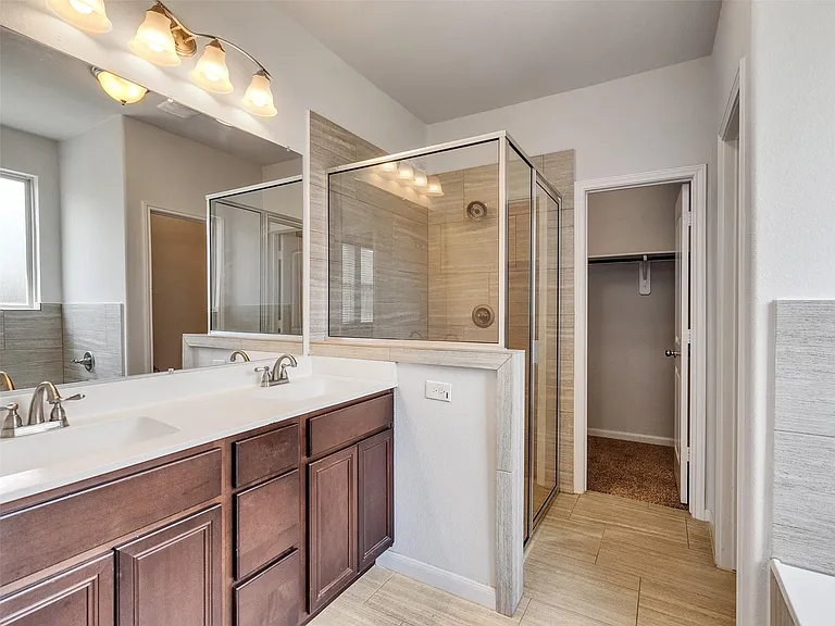 10026 Thicket Park Ln — Photo 22